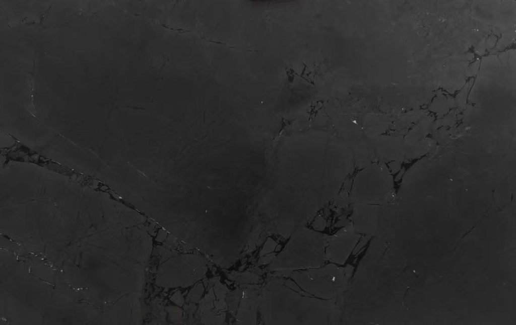 2. Negresco Black Quartzite (1)
