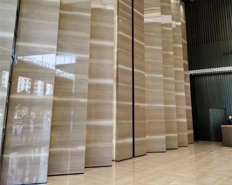 2. Serpeggiante Classico Marble Wall Tiles