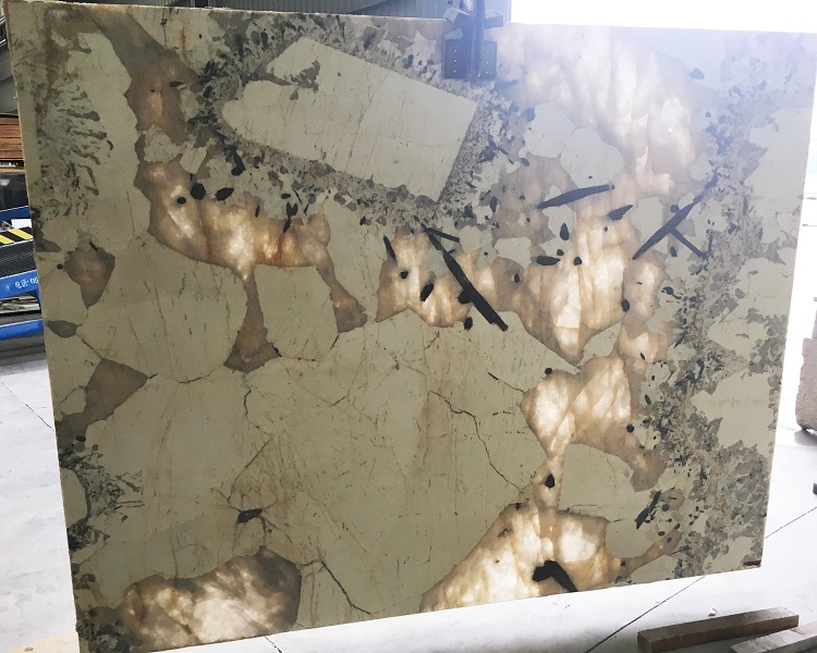 4. Patagonia Quartzite Backlight
