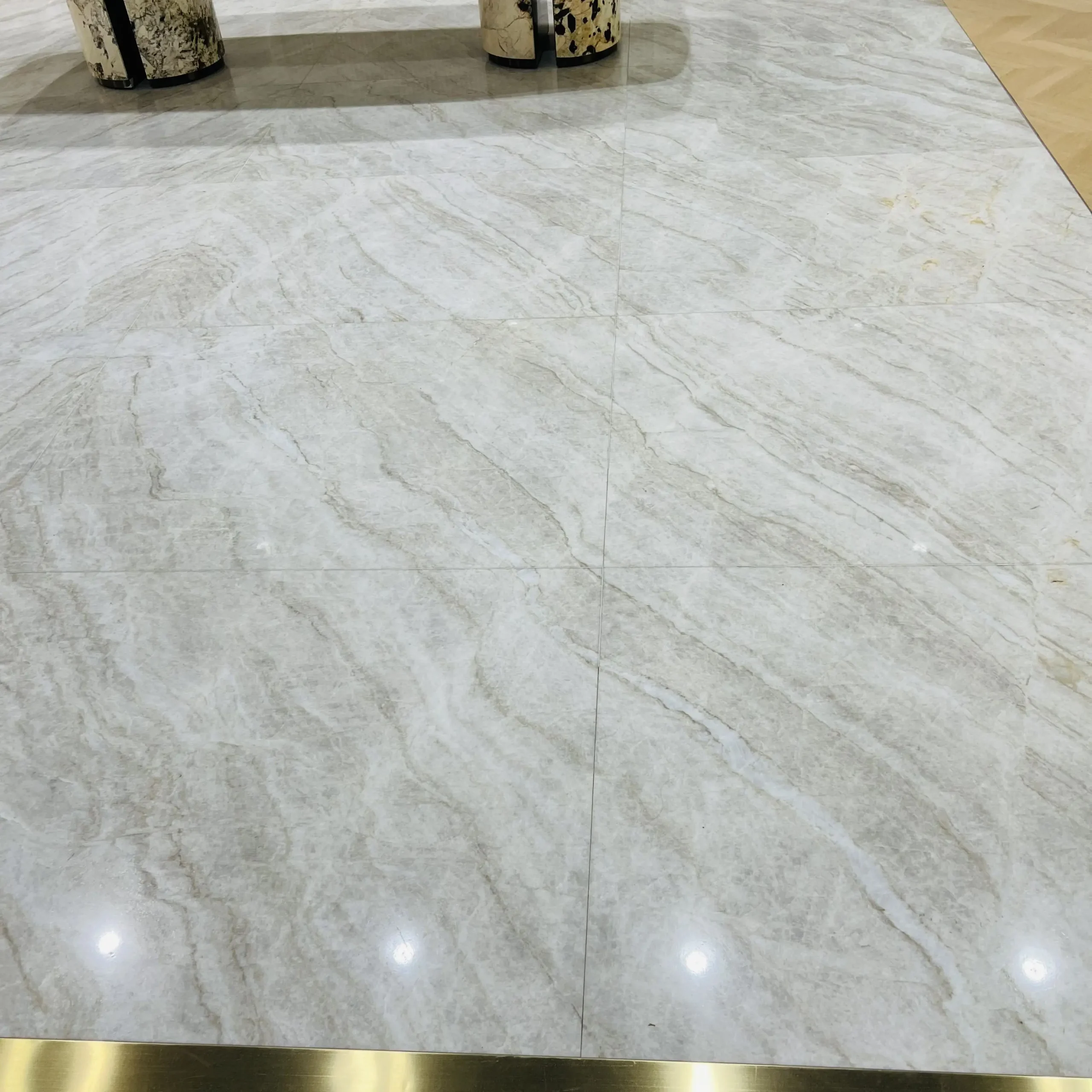 4.Taj Mahal Quartzite Floor Tiles