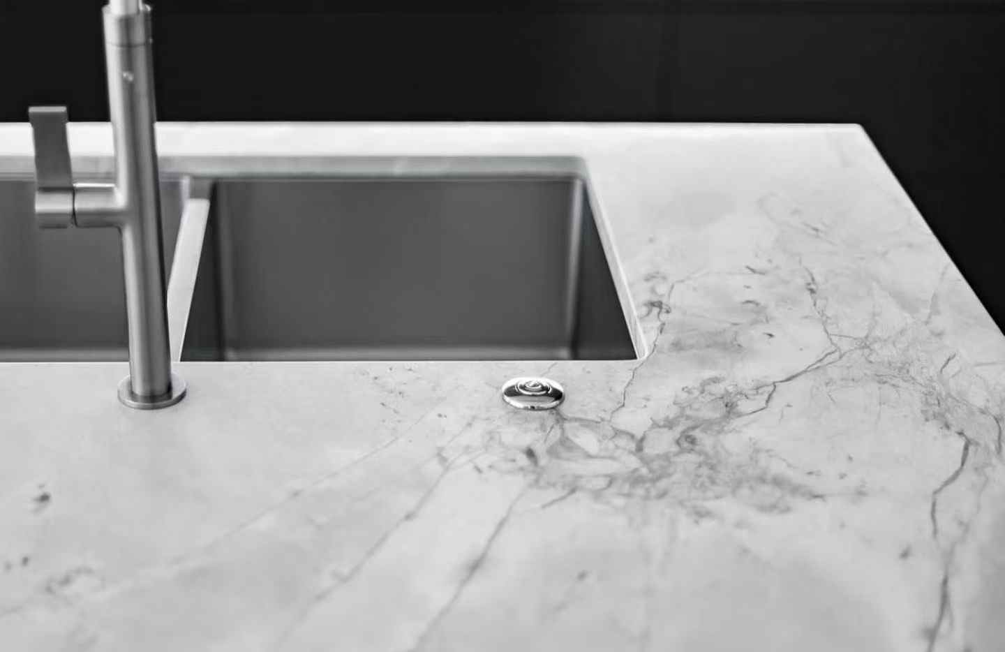 5.Super White Marble Sink