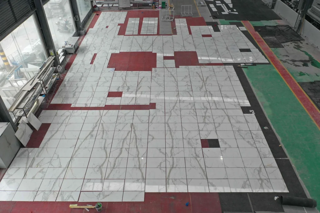 7. Calacatta White Marble Layout Flooring