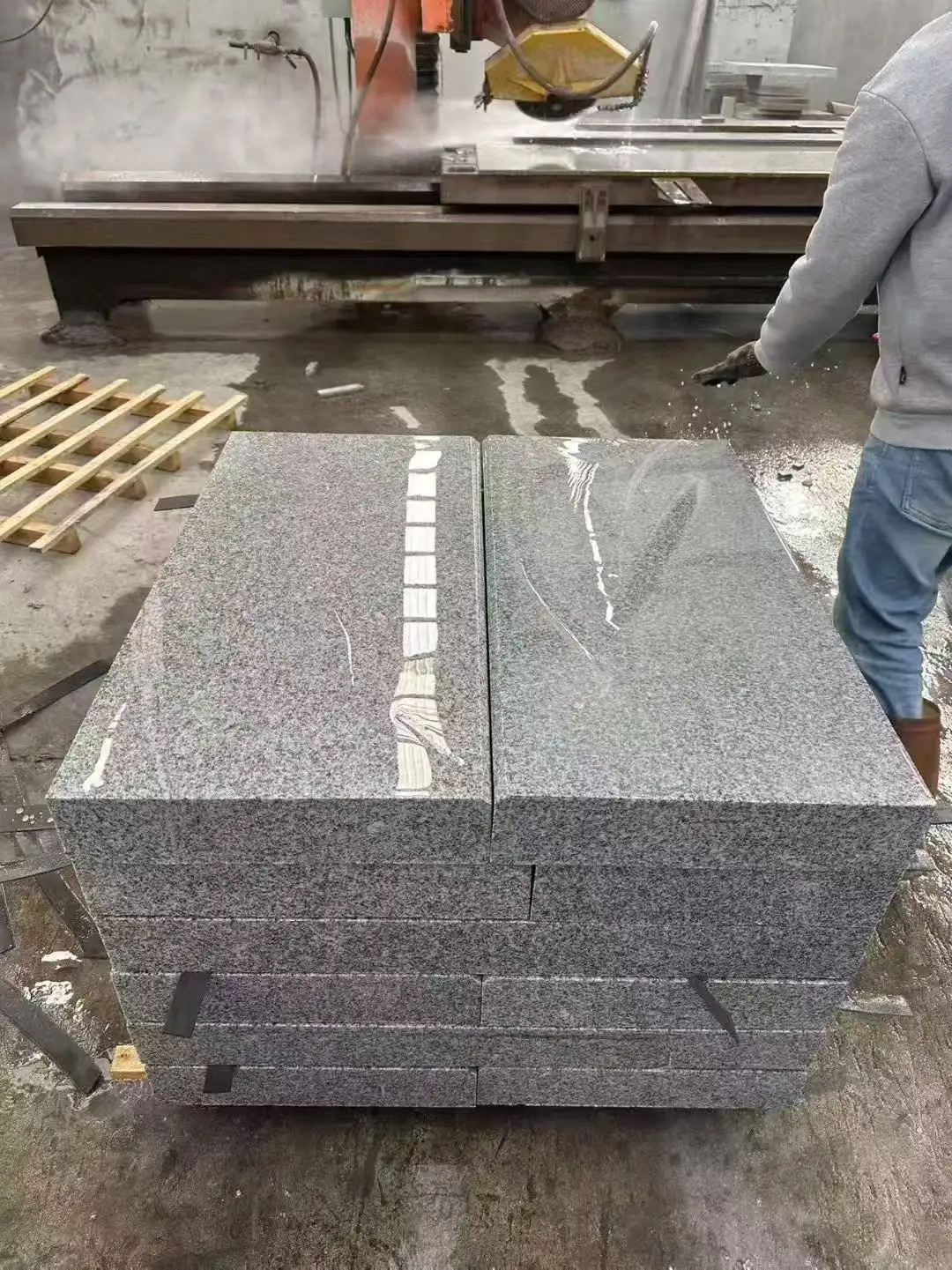 3. Granite G603 White Stone (1)