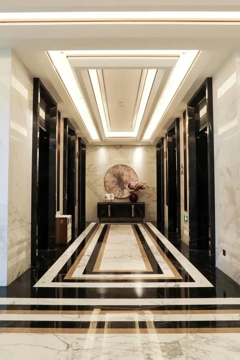 4. Calacatta Marble Flooring (2)
