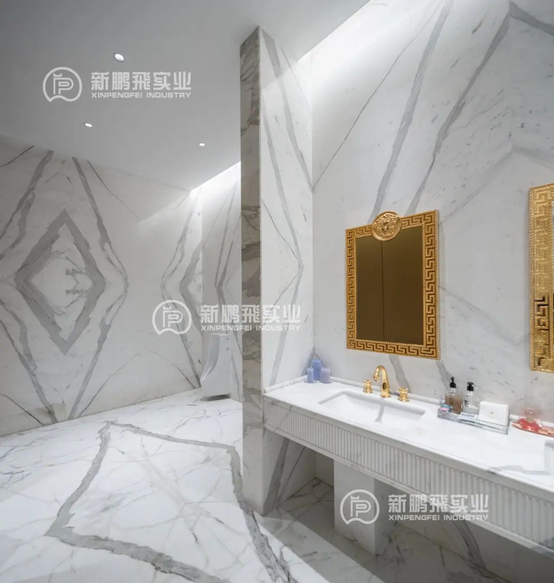 4. Calacatta Marble Wall and Flooring (2)