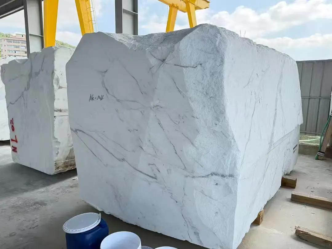Calacatta Blocks Warehouse