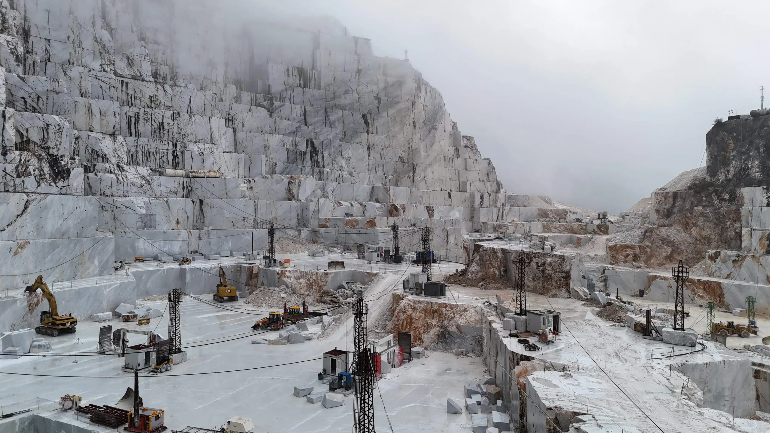 Natural Carrara Marble Quarry