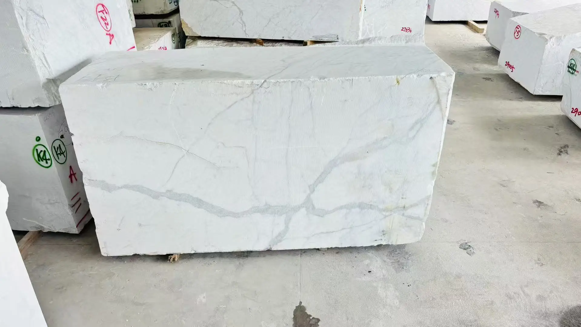 Quality Calacatta Block Stack
