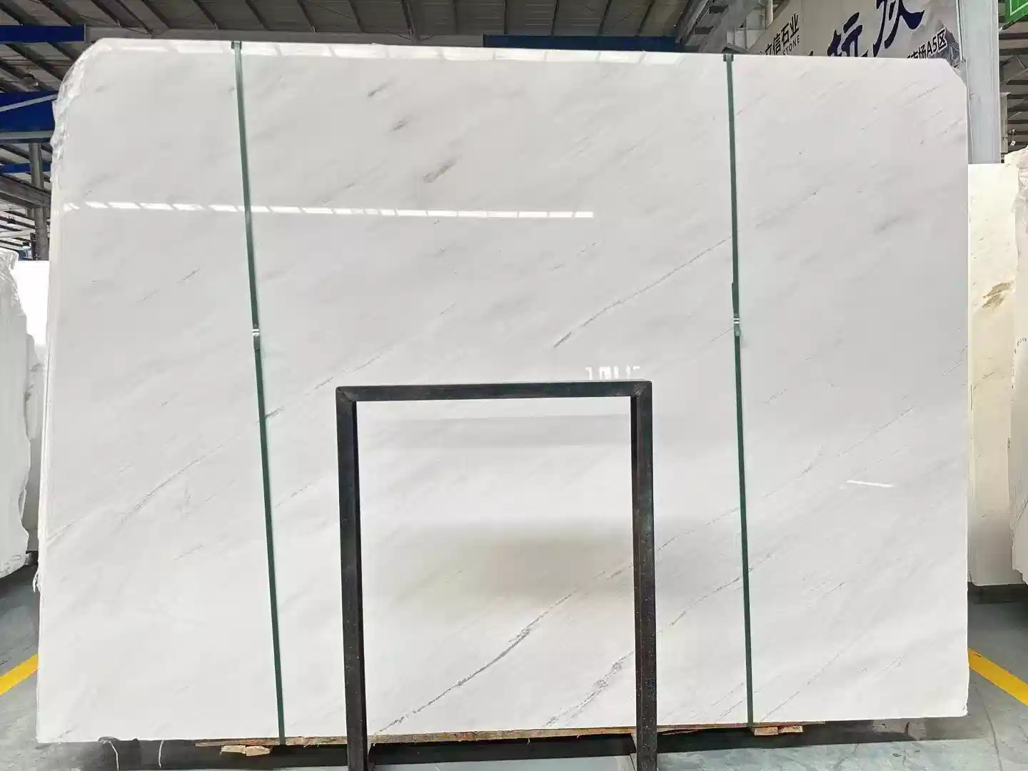 Sivec White Marble Slabs Side View